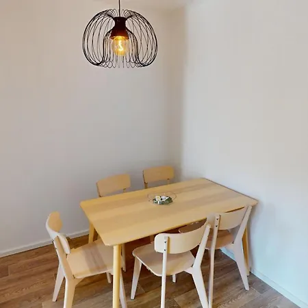 Fuer 5 Personen, Wlan * Chemnitz